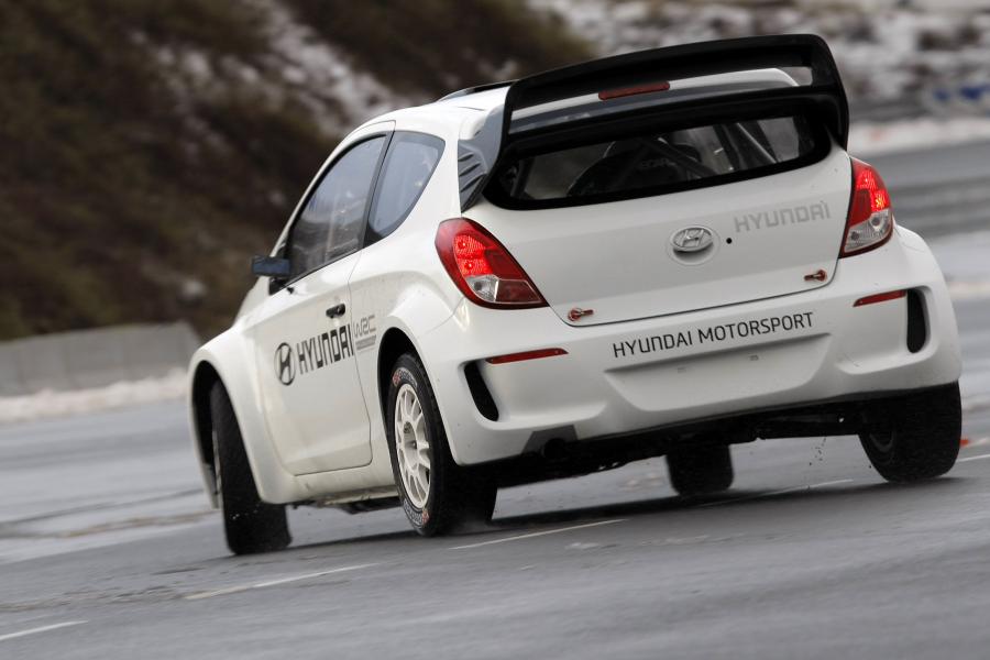  Hyundai i20 WRC 2012 года  (фото 23 из 72)